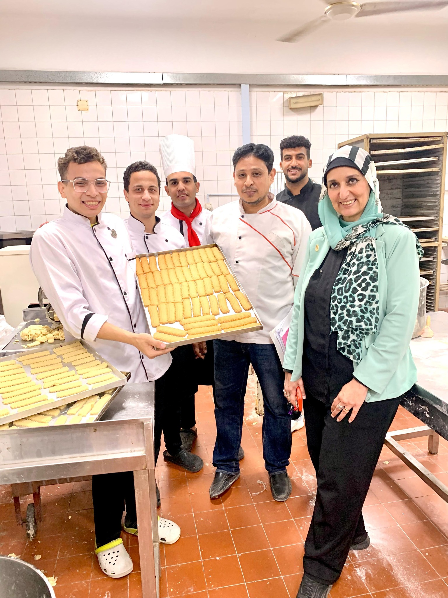كلية السياحة والفنادق تستعد لطرح منتجات عيد الفطر المبارك