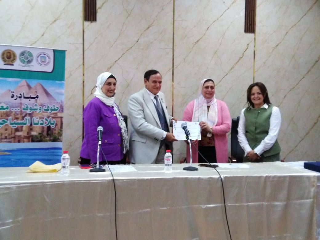 انطلاق فعاليات الأسبوع البيئي بكلية السياحة والفنادق – جامعة قناة السويس.
