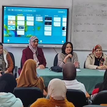 قطاع شئون البيئة وخدمة المجتمع يعقد ندوة بعنوان السياحة الداخلية: كيف يمكن اكتشاف مصر من قبل أبنائها"